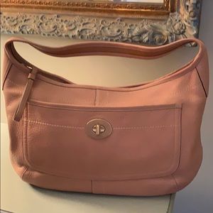 Coach bag: Tan